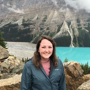 Meet your Posher, Elizabeth